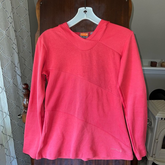 Merrell size small pullover hooded long sleeve shirt women’s red raspberry - Picture 1 of 11